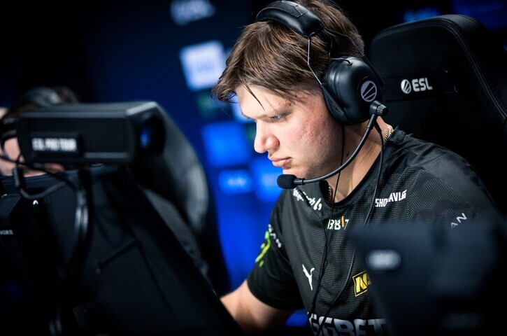 S1mple Is the Best Offensive Side Player After the First Half of 2022